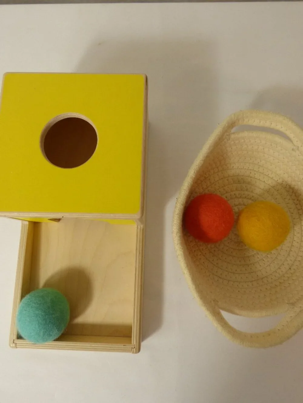 Lovevery Toys from The Inspector Play Kit, Monthe 7-8+